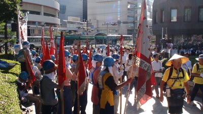 2010年8月6日広島。平和記念式典と田母神講演会の裏で。